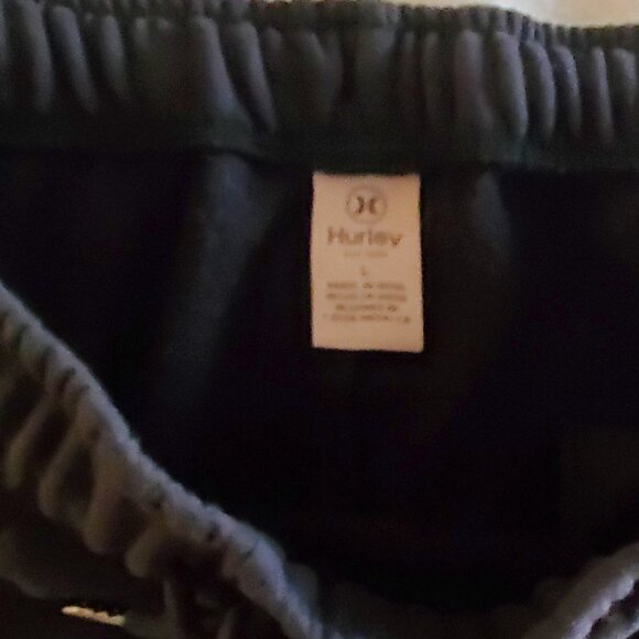 Hurley Men's Large Drawstring Black Fleece Athletic Shorts - Picture 4 of 6